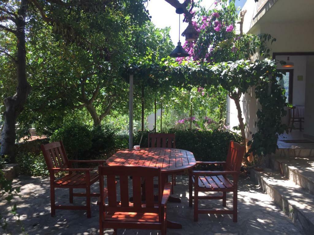 דירות סטארי גראד Relax Garden מראה חיצוני תמונה