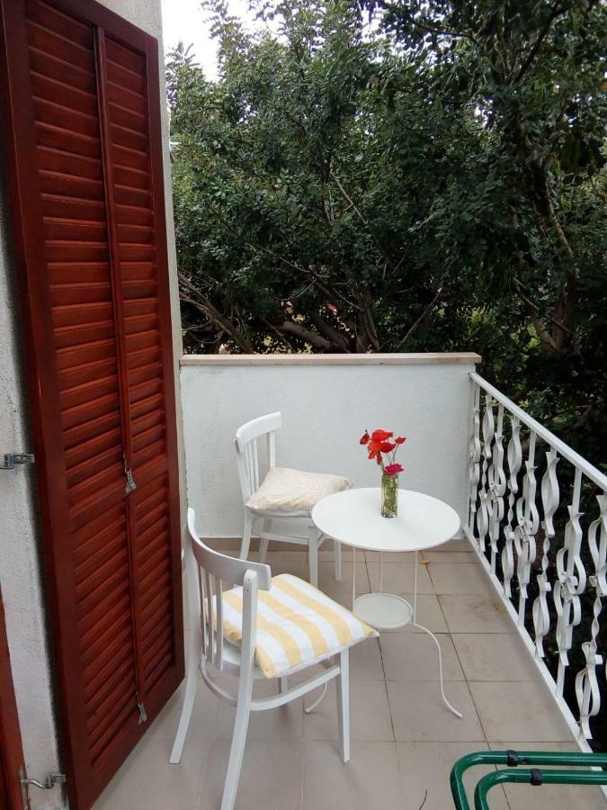 דירות סטארי גראד Relax Garden מראה חיצוני תמונה